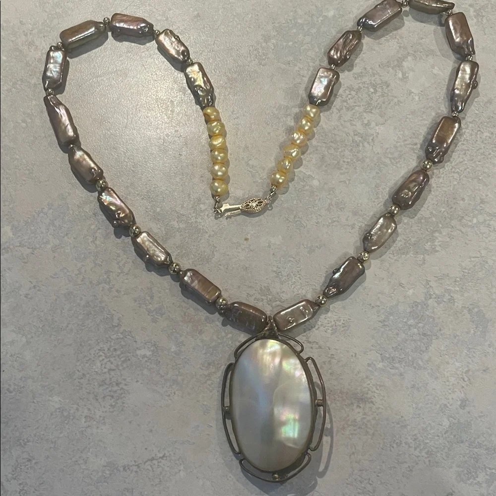 Vintage Pearl & Gold Necklace